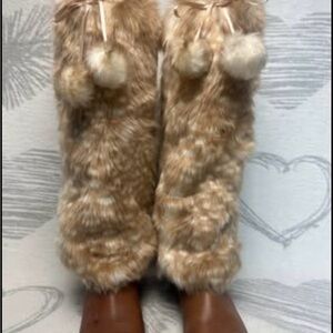 Maple Fawn faux Pom Pom Fur Leg Warmers
Boots are not for sale